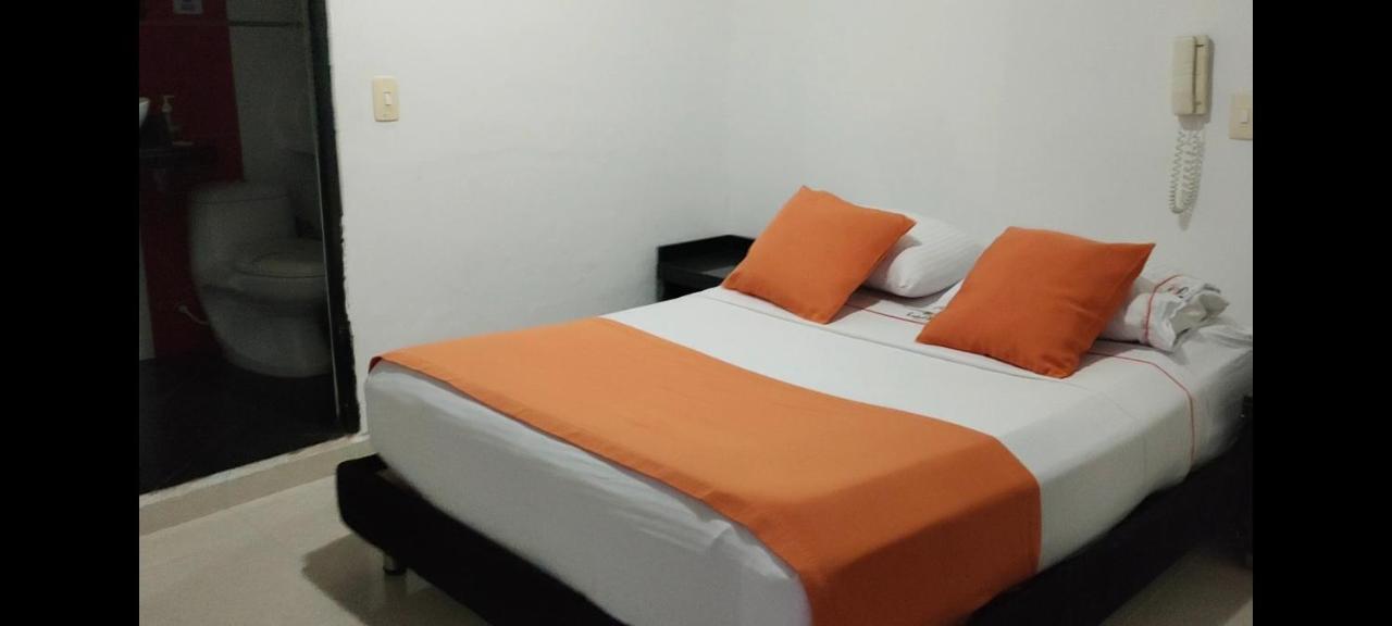 Confort Plaza Hotel Вильявисенсио Экстерьер фото